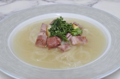 Slovácká cibulačka s uzeným – Snadné recept z Česko kuchyně, hotový za Do 30 minut